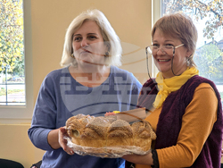 Село Неговановци - читалище - стари семейни истории