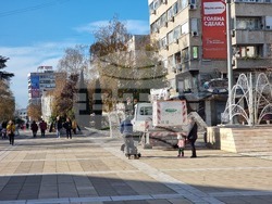 Ямбол - коледна украса - монтиране