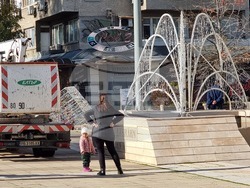 Ямбол - коледна украса - монтиране