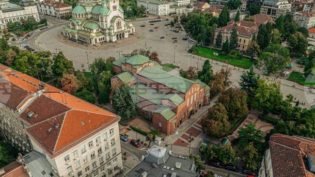 Starting December 1 Parliament Will No Longer Use Security Zone at St Alexander Nevsky Square