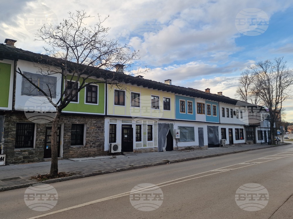 Община Троян обновява архитектурно-исторически комплекс от стари къщи в северната част на града