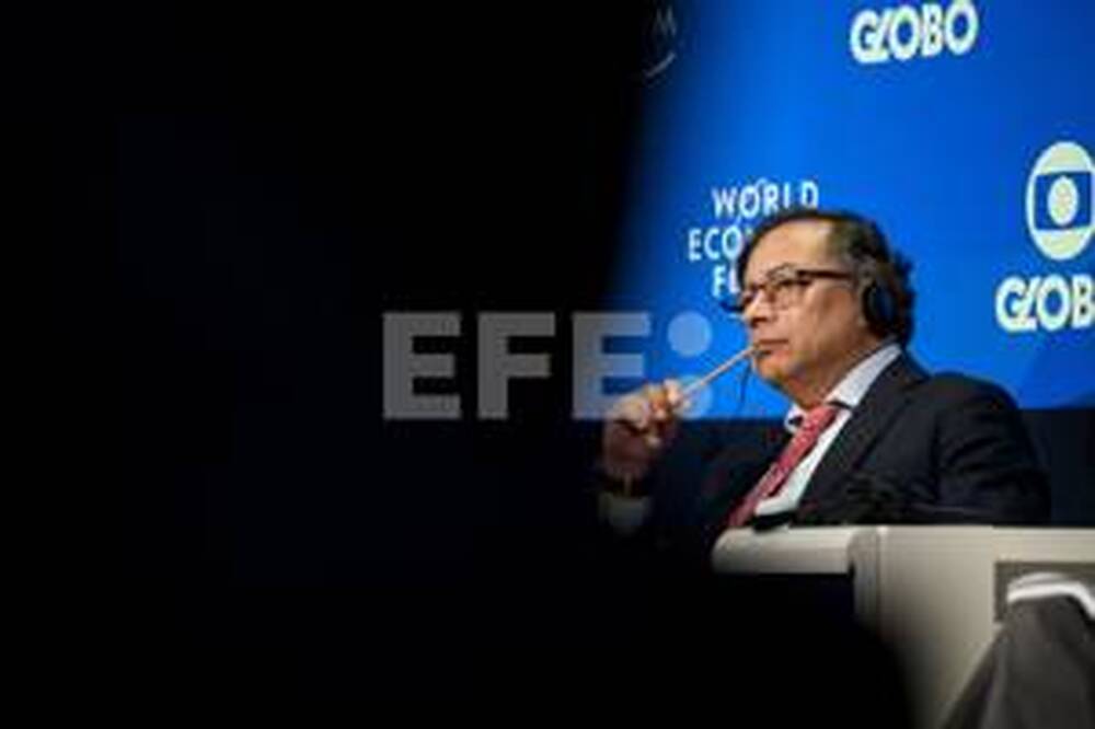 ЕФЕ: Колумбийският президент обвини ЦРУ в разпространение на фалшиви доклади, свързващи правителството му с марксистка групировка 