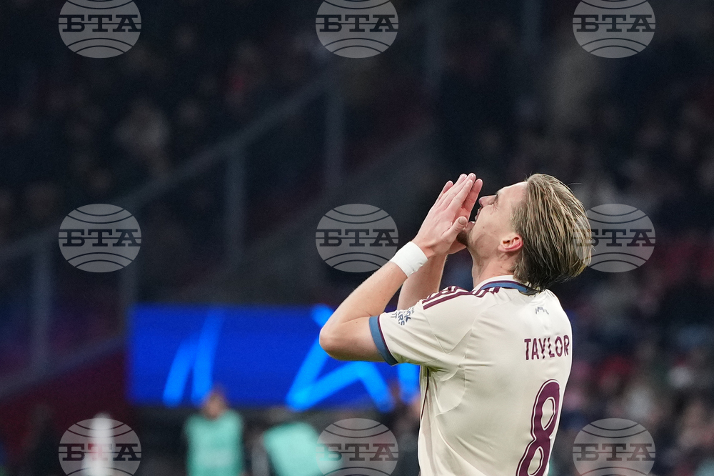 Полузащитникът на Аякс Кенет Тейлър ще се присъедини към Лацио за 15 милиона евро