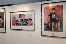 Страсбург - изложба - Христо Петров