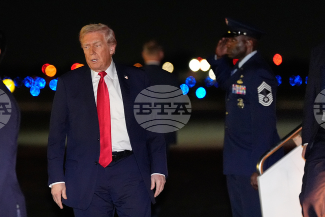 Тръмп настоя Япония да не ескалира повече спора с Китай