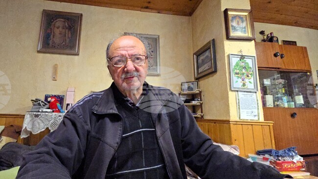 Паметта – и личната, и колективната, е в основата на писането, каза писателят Желяз Кондев в Сливен