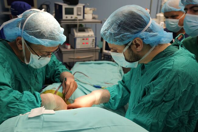 За първи път в България – в УМБАЛ „Св. Иван Рилски“ имплантираха баклофенова помпа за лечение на тежка спастичност