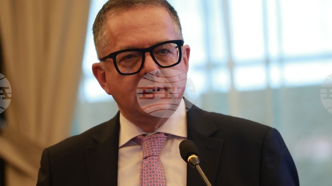 Информацията, конкуренцията и опростяването на процедурите са ключови за устойчиви решения в сектора на търговията на дребно, каза зам.-министър Дончо Барбалов