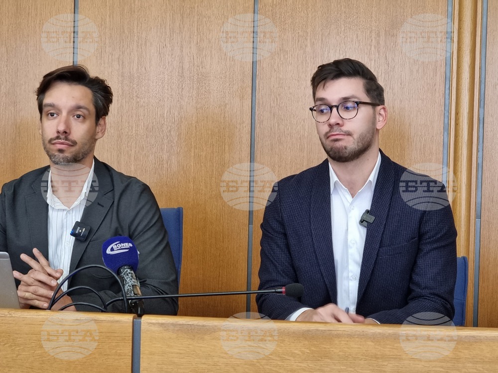 Изпратих писмо до парламента с предложение депутатите да се откажат от паркинга около храм-паметника „Александър Невски“, каза Борис Бонев