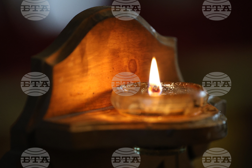 Симитли -  храм „Рождество Богородично“ - Празнична света литургия