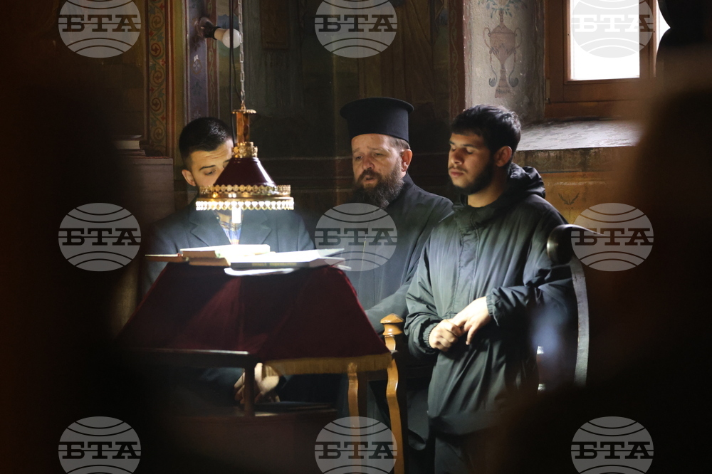 Симитли -  храм „Рождество Богородично“ - Празнична света литургия