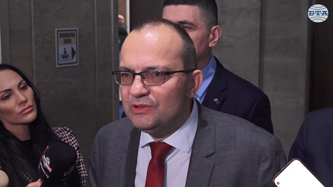 ЕК потвърди нашите тези, че бюджетът за 2026 година излиза извън рамките, заяви Мартин Димитров от „Да, България“