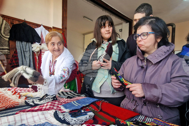 Хасково - читалище „Н. Й. Вапцаров - 1964" - етнографска изложба