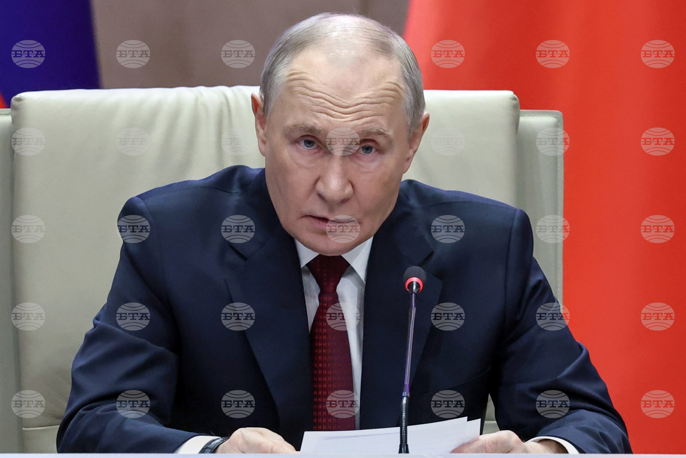 Putin ponuja rusko orožje vojaškemu zavezništvu, medtem ko proruski aktivist v Brnu obsojen zaradi podpore ruski agresiji