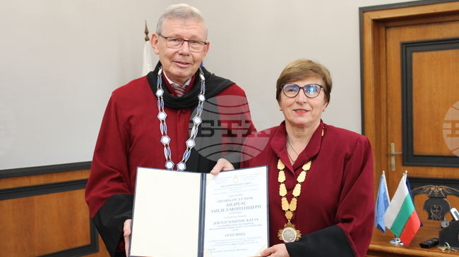 ХТМУ присъди званието Доктор Хонорис Кауза на проф. Андреас Зайдел-Моргенщерн по време на третия Ден на инженерната химия