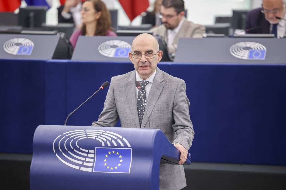 Петър Волгин в ЕП: Абсурдният план на ЕС за мир в Украйна има за цел войната да продължи