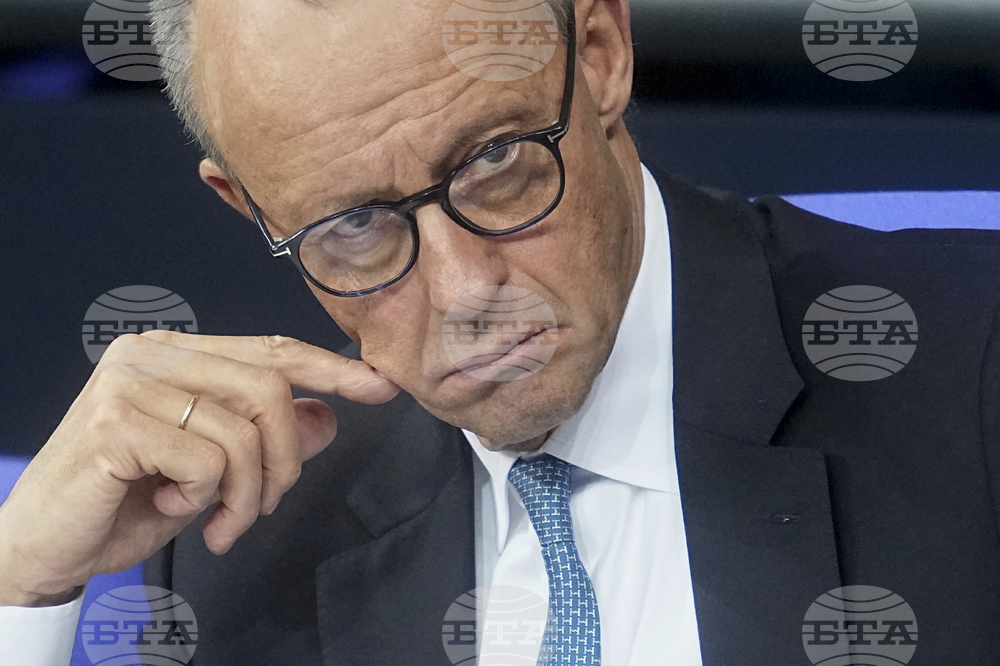 Мерц заяви на САЩ, че германската миграционна политика си е германска работа