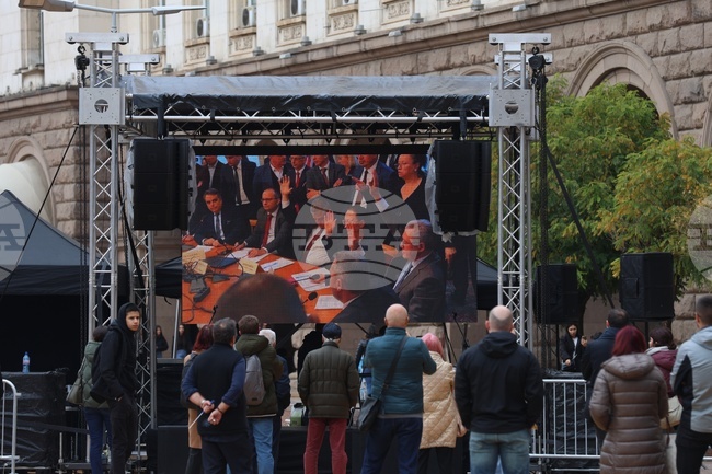 Видео стена - комисия - излъчване