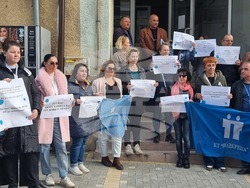 Ямбол - протест - служители на „Инспекция по труда“