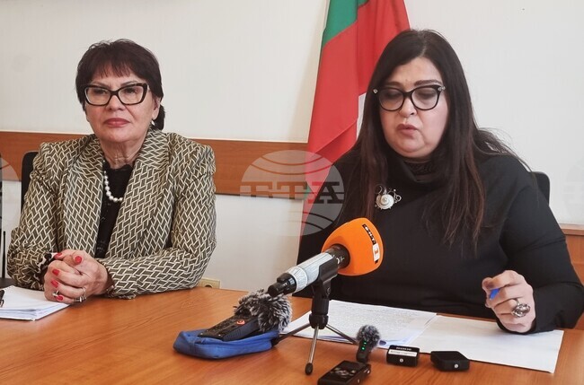 В зелената зона във Варна попадат държавни имоти, които Общината няма право да ползва, каза областният управител Андрияна Андреева