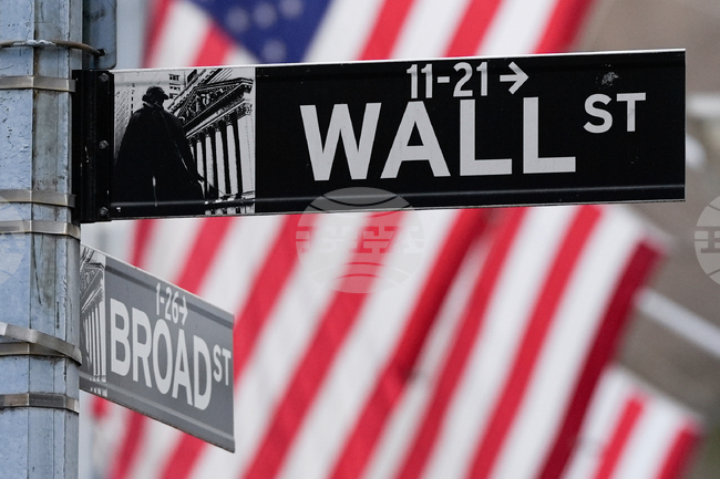 С растеж на основните индекси започна търговията на Уолстрийт 