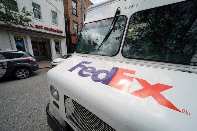 „ФедЕкс“ и консорциум, воден от „Адвент интернешънъл“, придобиват полската „ИнПост“ в сделка за 9,2 милиарда долара