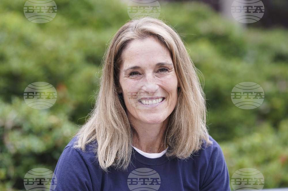 Philanthropy MacKenzie Scott Roommate