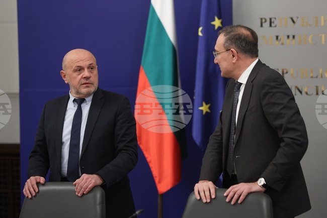 НСТС не постигна съгласие по законопроект на ПП-ДБ, с който се предлага държавата да поеме здравните осигуровки на жените по време на двете години майчинство