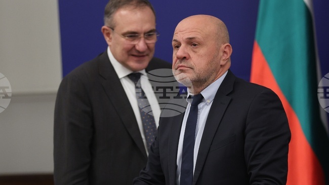 Tripartite Council Fails to Agree on Proposal for State to Pay Health Contributions of Women During Two Years of Maternity Leave