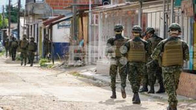 ЕФЕ: Колумбийското общество е възмутено от предполагаемото проникване на бунтовници от ФАРК в службите за сигурност 