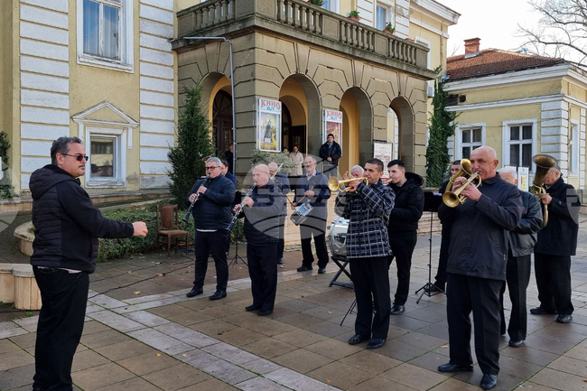С концерт с музиката на Карлос Сантана ямболският Духов оркестър ще отбележи 59-ата си годишнина