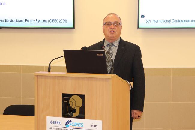 Областна администрация Русе: Конференция в Русенския университет обедини автори от 5 континента в сферата на високите технологии 