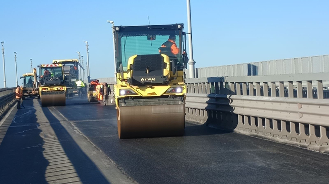 Асфалтиран е затвореният за ремонт 320-метров участък на Дунав мост при Русе