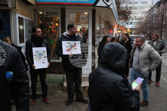 Приключи гражданският протест пред сградата на областната управа София с искане за преразглеждане на наредбата за зоните за паркиране 