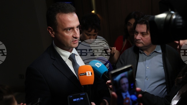 Горивата на българския пазар са достатъчно и на достъпни цени, каза министър Жечо Станков 