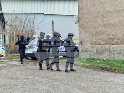 Перник - служители на ОД на МВР Перник - тренировъчно занятие