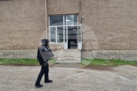 Перник - служители на ОД на МВР Перник - тренировъчно занятие