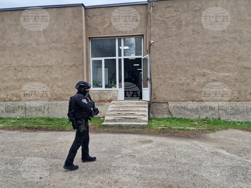 Перник - служители на ОД на МВР Перник - тренировъчно занятие