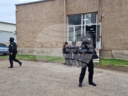 Перник - служители на ОД на МВР Перник - тренировъчно занятие