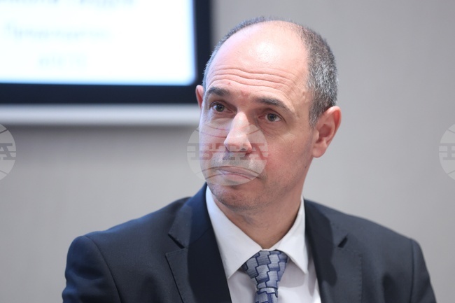  Кирил Георгиев е новият изпълнителен директор на Електроенергийния системен оператор, след като Ангелин Цачев е подал молба за предсрочно освобождаване 