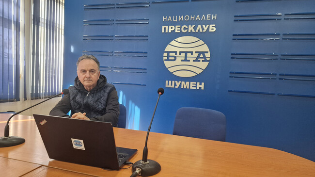 В паметта трябва да остане онова, което е важно, но не за конкретния човек, а за по-голям колектив, каза в Шумен доц. Юрий Проданов, при представяне на ноемврийския брой на ЛИК