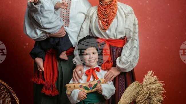 Изложбата „Украински носии и традиции“ на фотографа Дмитро Перетрупов ще бъде открита в Шумен на 28 ноември