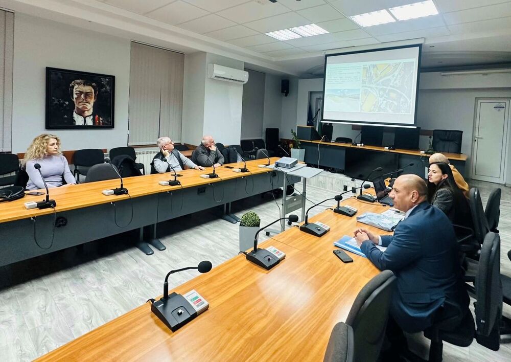 Самолет МиГ-21, с който е летял Георги Иванов, да бъде поставен на Алеята на космонавтите в Ловеч бе решено на обществено обсъждане в града