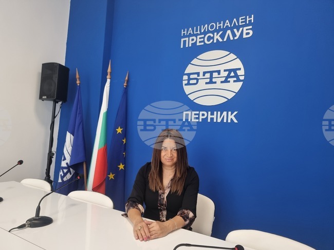 Както писателите се грижат за нашата памет, така и ние трябва да съживяваме спомена за тях, каза писателката София Стойнева от Перник