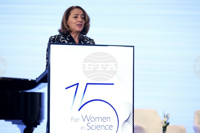 Няма професия или дейност, с която жените да не носят огромен потенциал, вдъхновение и красота, каза зам.-министърът на външните работи Елена Шекерлетова 