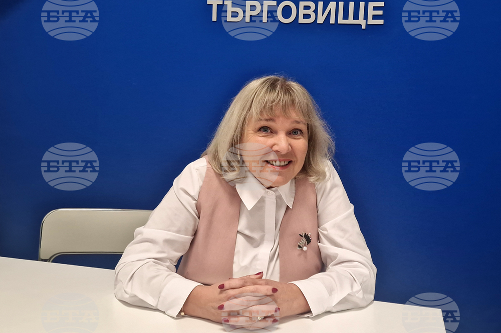 Писателката Златка Андонова ще представи петата си книга „Вино” пред търговищка публика 