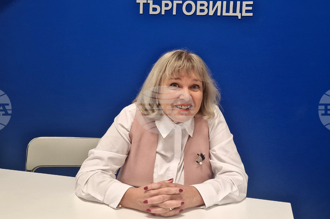 Писателката Златка Андонова ще представи петата си книга „Вино” пред търговищка публика 