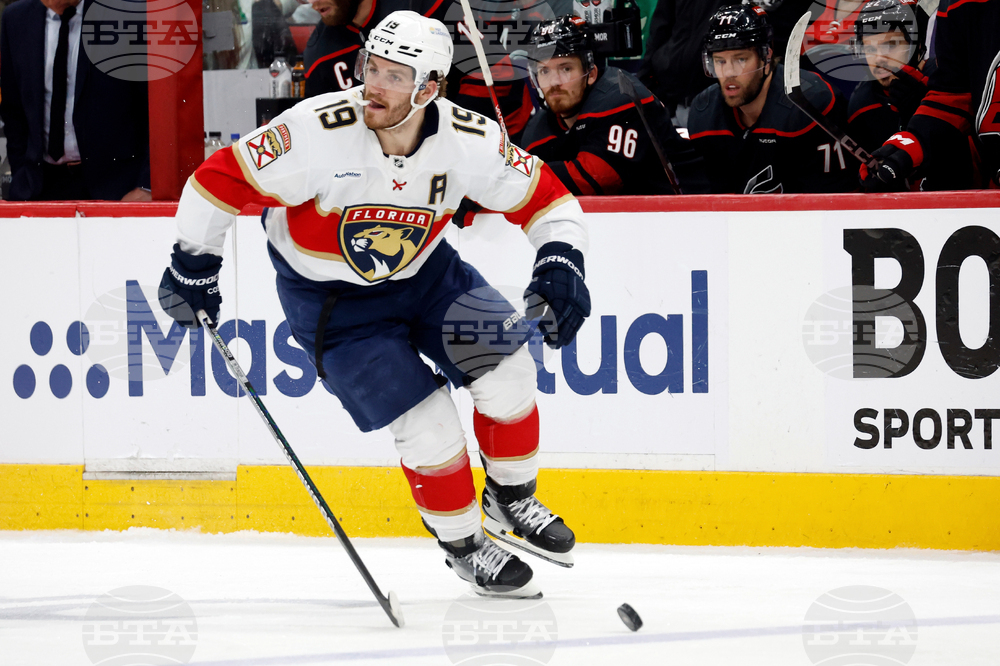 Матю Ткачък е започнал тренировки, но все още е далече от завръщане на леда в НХЛ