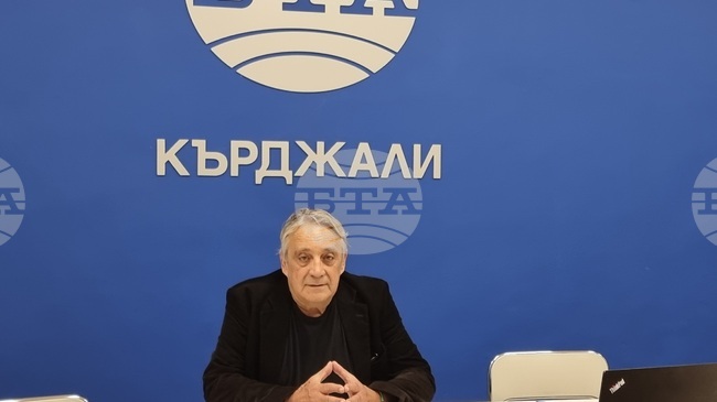 Вещите в къщите музеи са метафора на бита, битието и надскачането на битието от самите автори, смята доц. Петър Хаджинаков от Кърджали