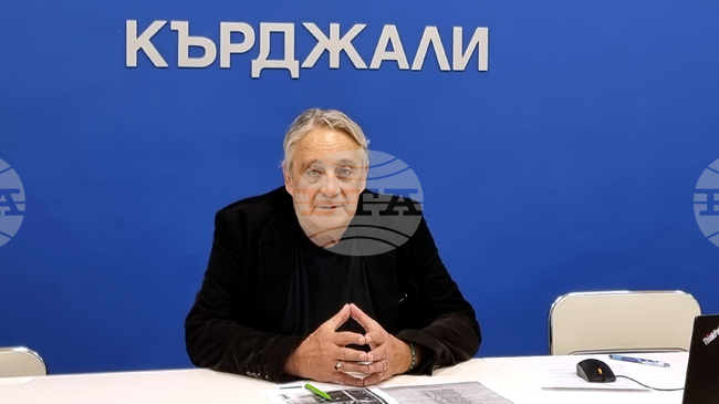 Вещите в къщите музеи са метафора на бита, битието и надскачането на битието от самите автори, смята доц. Петър Хаджинаков от Кърджали